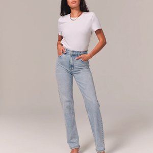 A&F Ultra High Rise 90s Straight Jean